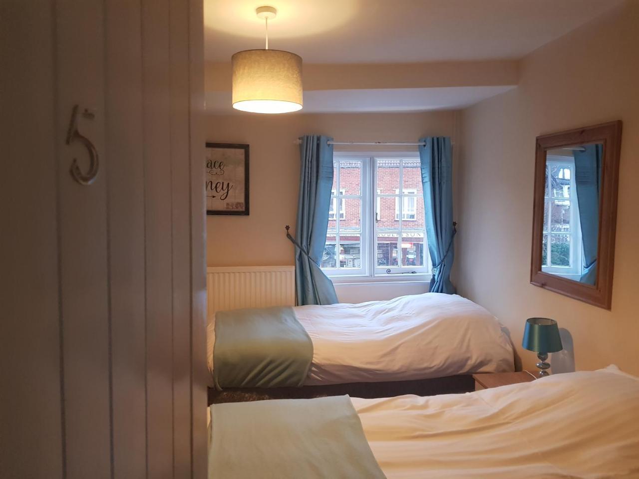 The Wheatsheaf Bramley Surrey Hotel 3*
